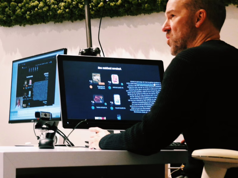 Cover photo showing an interview with Richard